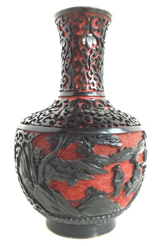 Antico vaso cinese ottone